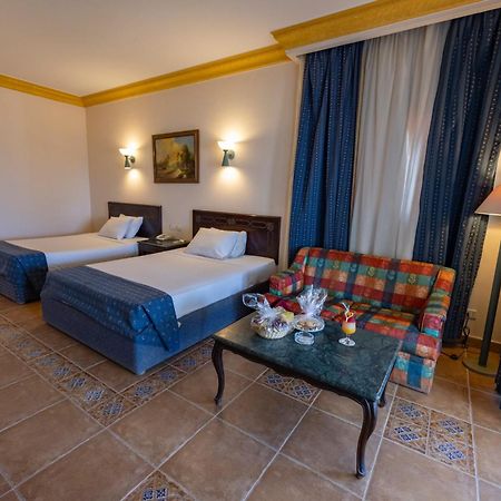Lahami Bay Beach Resort Abū Ghuşūn エクステリア 写真