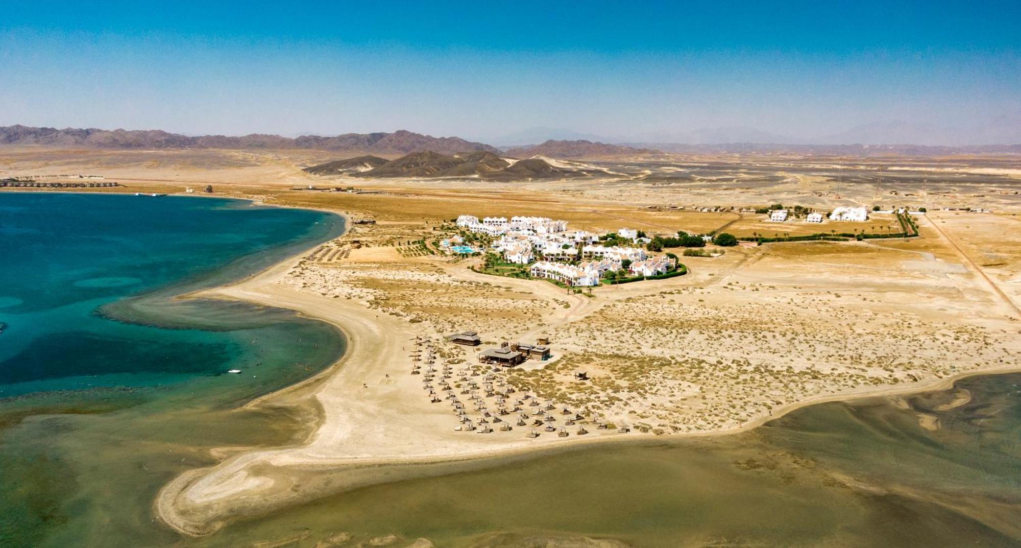 Lahami Bay Beach Resort Abū Ghuşūn エクステリア 写真